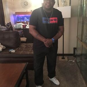 Meet your Posher, Lawrence